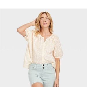 Women's Puff Short Sleeve Button-Front Blouse NWT